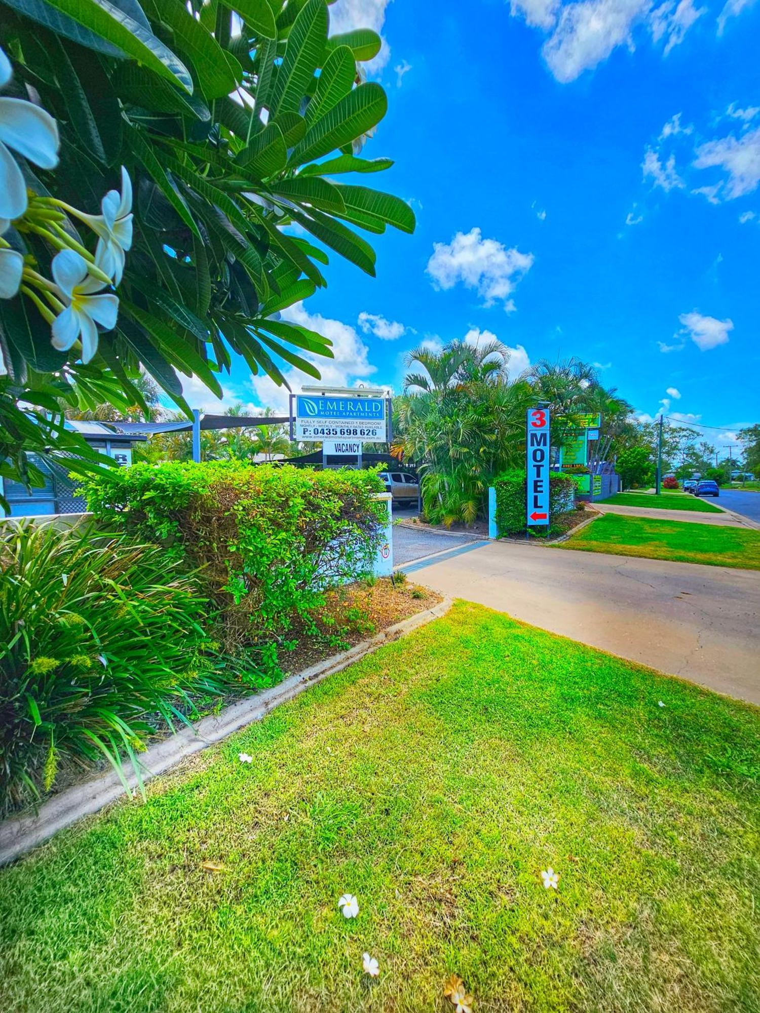 Emerald Motel Apartments Aparthotel 4*