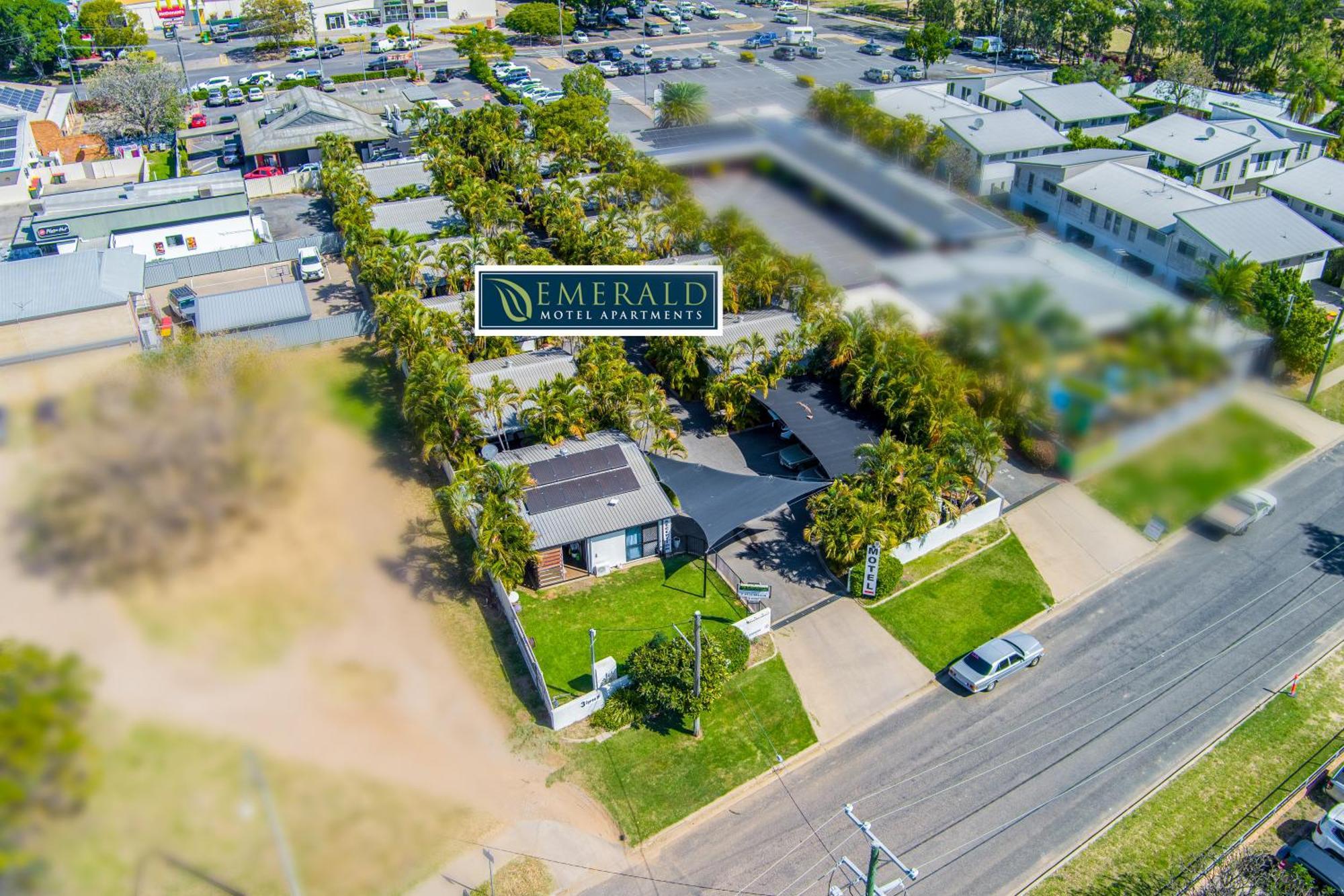 Emerald Motel Apartments Aparthotel